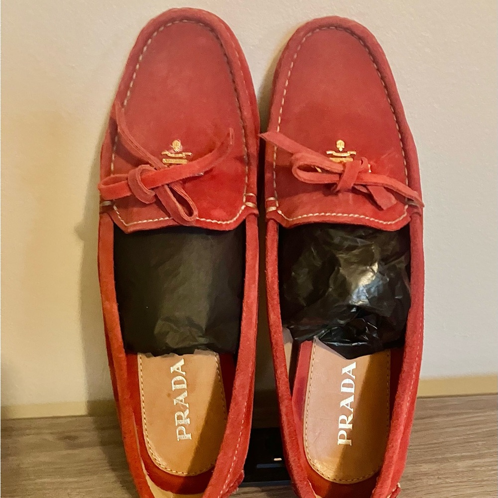 Prada women’s genuine suede leather Coral Red Loafers / flats , SIZE EU:38 - Picture 3 of 7